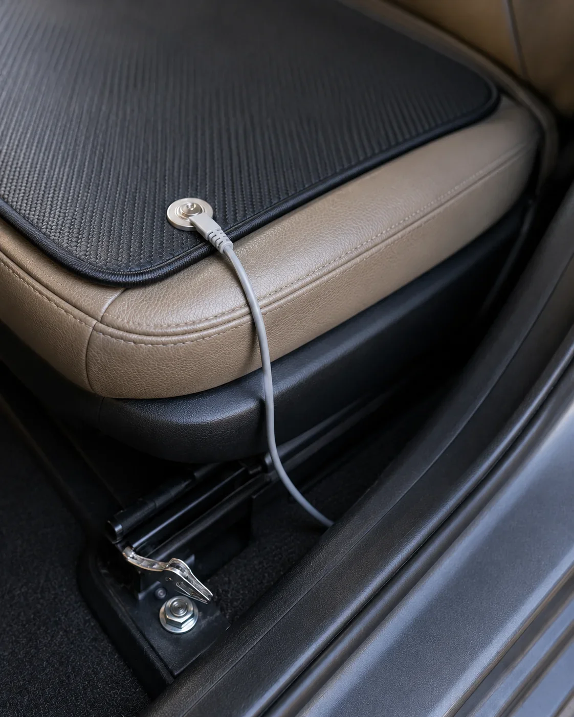 Earthbound® Grounding Car Seat Mat - Image 3